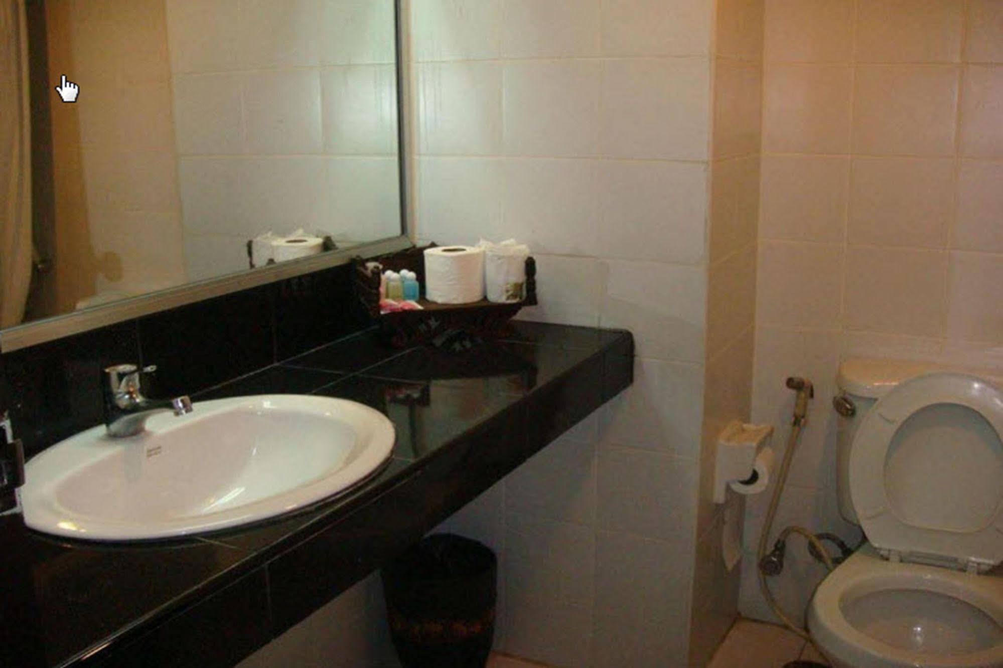 King Royal Garden Inn Bangkok Dış mekan fotoğraf